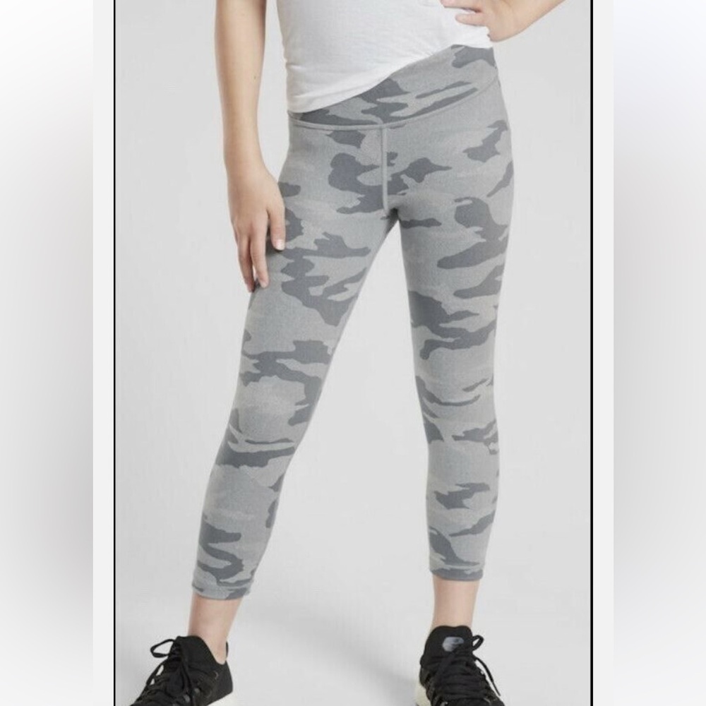 NWT Athleta Girl a hit Chat Capri Legging in Grey Camo